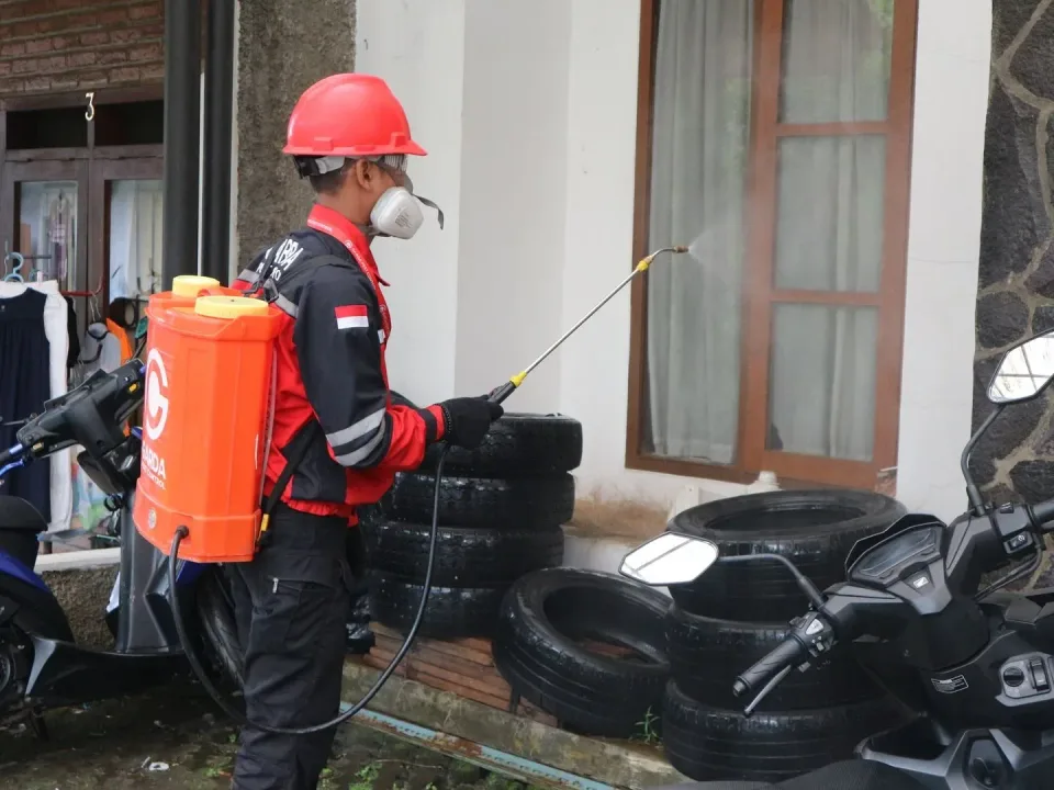 Pest Control Technician — Residential Service — Pest Control Technician, Backpack Sprayer, Hard Hat, Pest Control, Pest Cont…